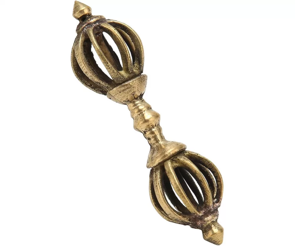 Dorje tibétain symbole de puissance et d’indestructibilité dans le bouddhisme tibétain